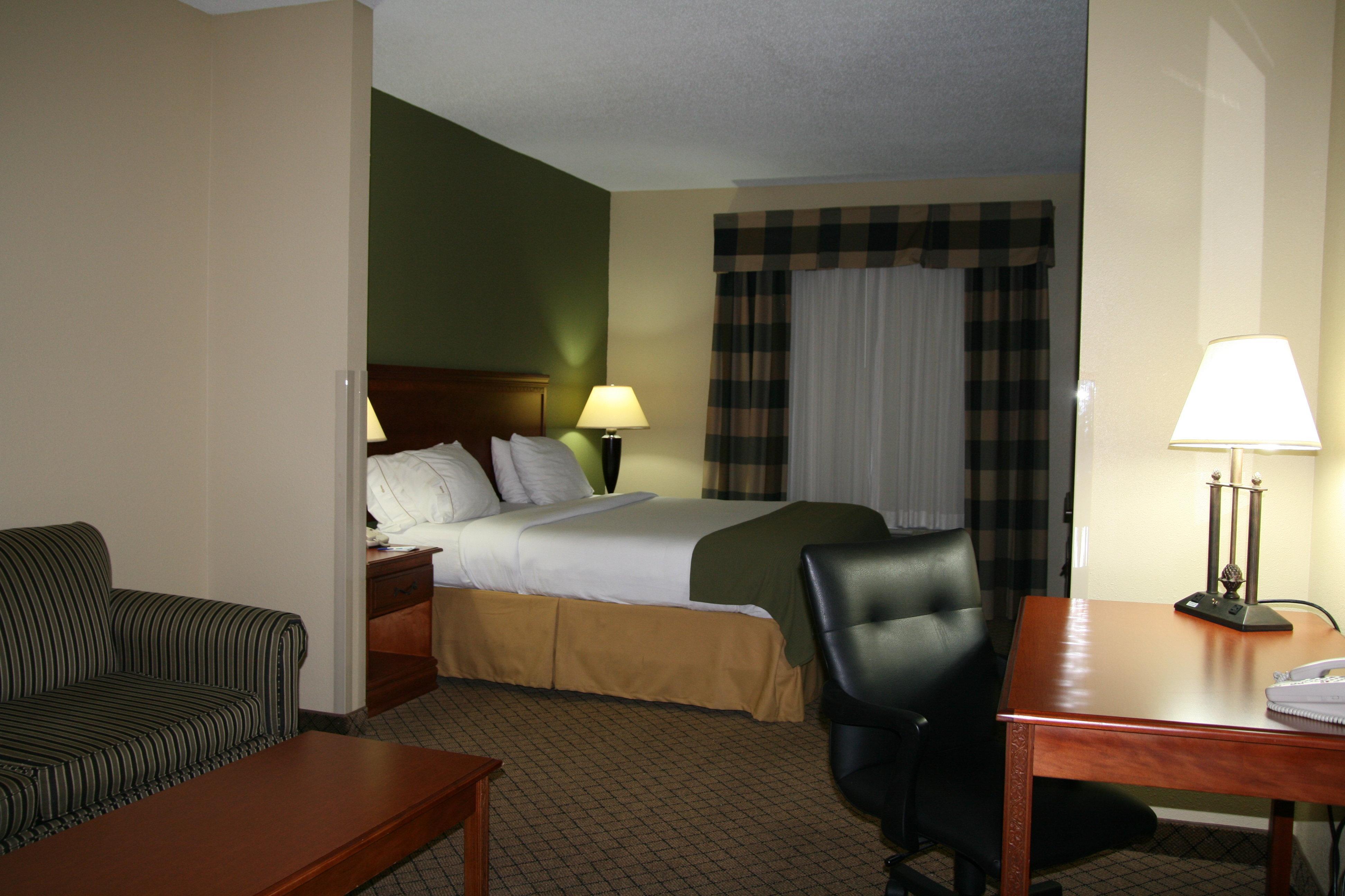Holiday Inn Express Greenwood Exterior photo