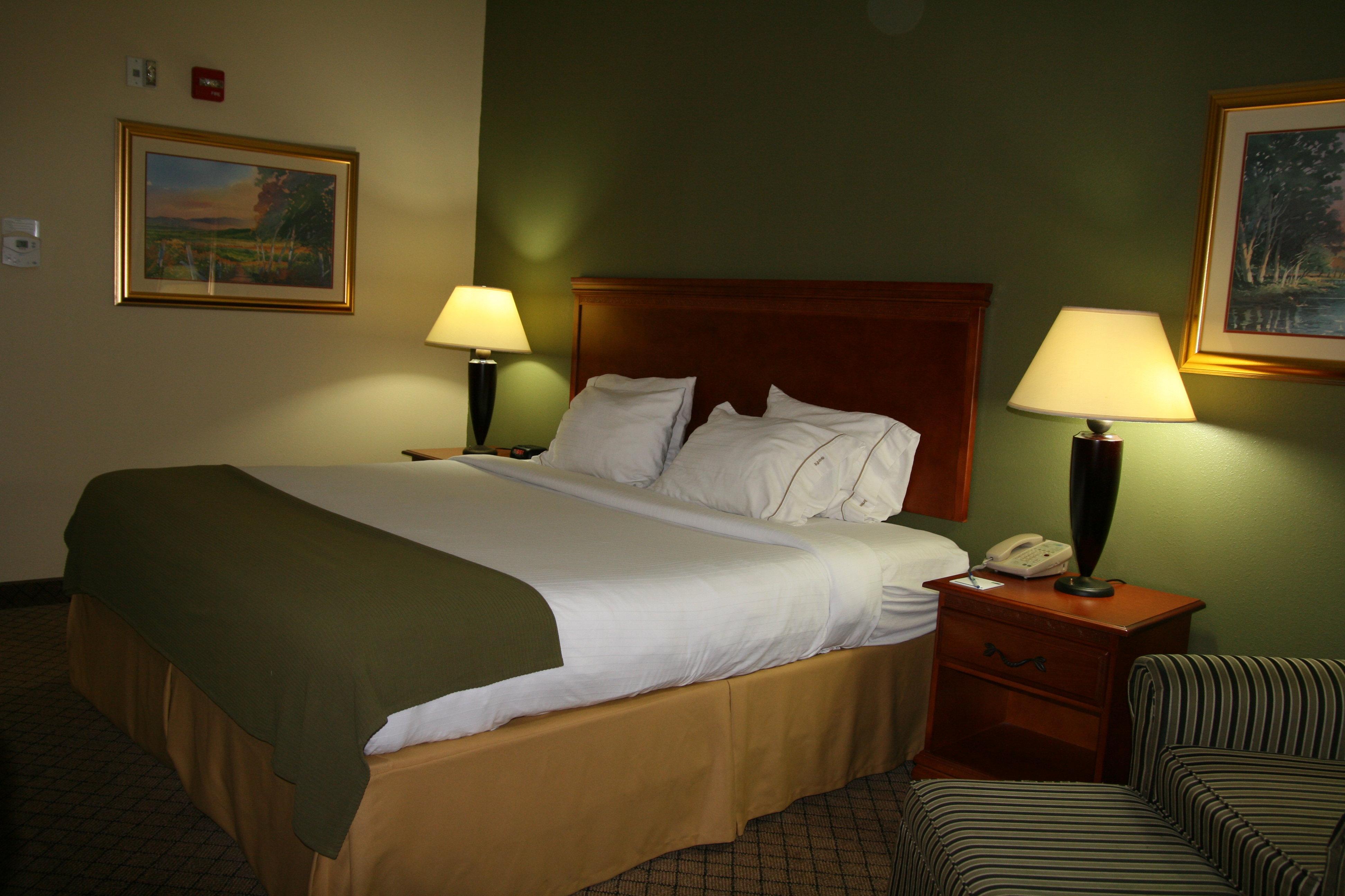 Holiday Inn Express Greenwood Exterior photo