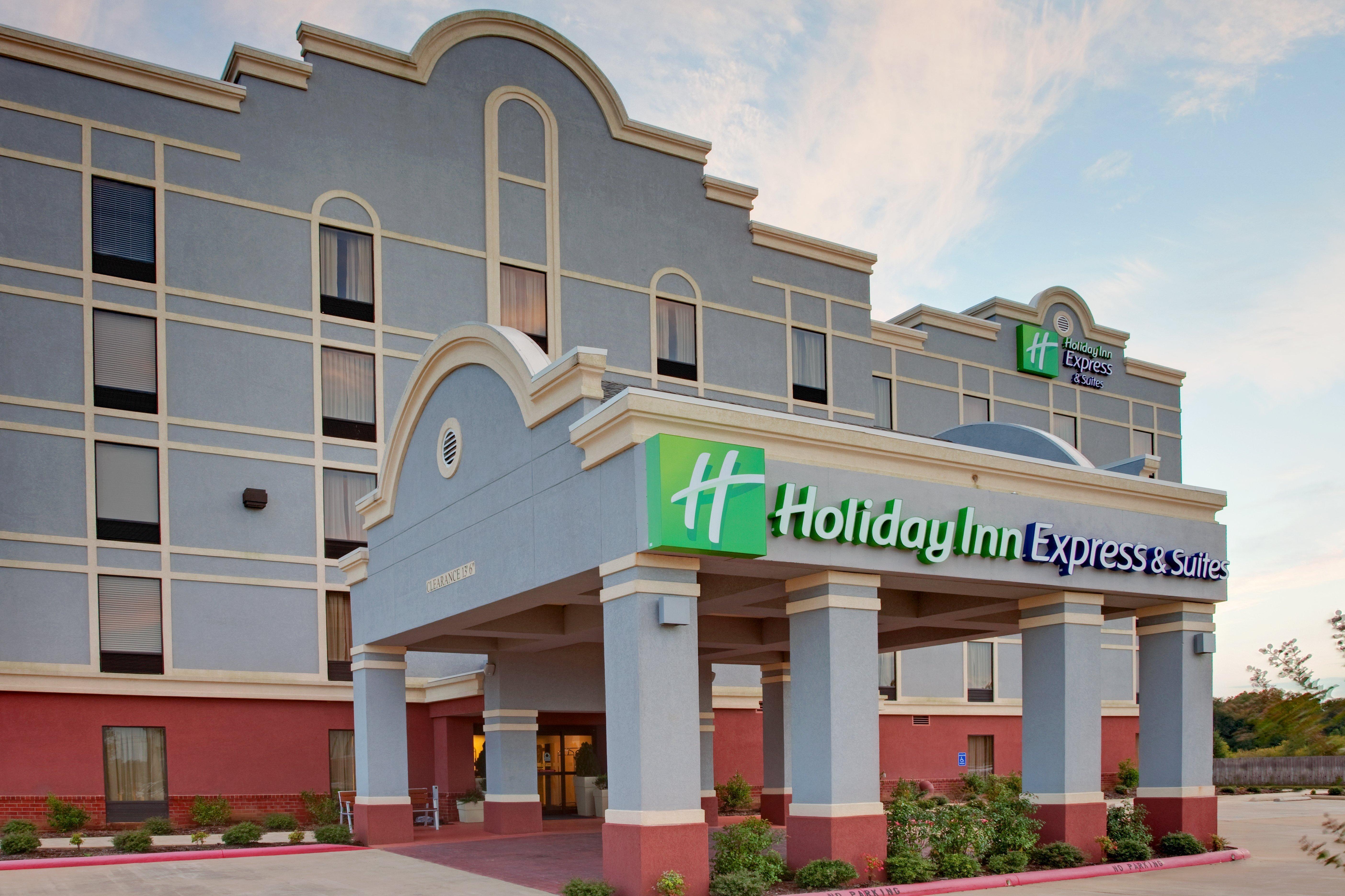 Holiday Inn Express Greenwood Exterior photo